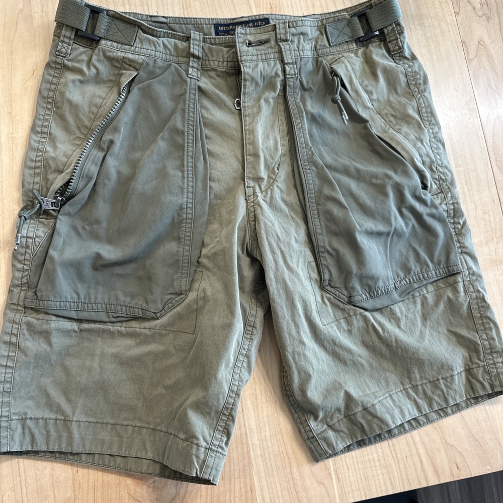 Abercrombie & Fitch Mens 28 Army Green Cargo Paratrooper Shorts Twill 8in Inseam